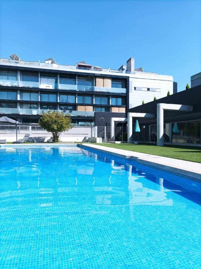 Espectacular Apartamento Con Piscina Y Garaje Madrid Luaran gambar